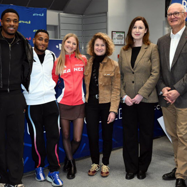 groupe personnes Fédération Française d’Athlétisme Sport propre
